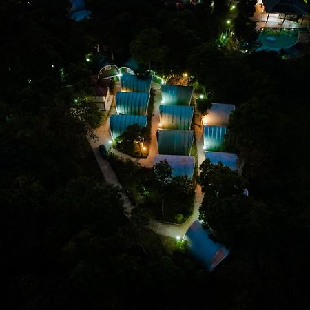 Mookanana Jungle Resort And Spa Hassan Exterior foto