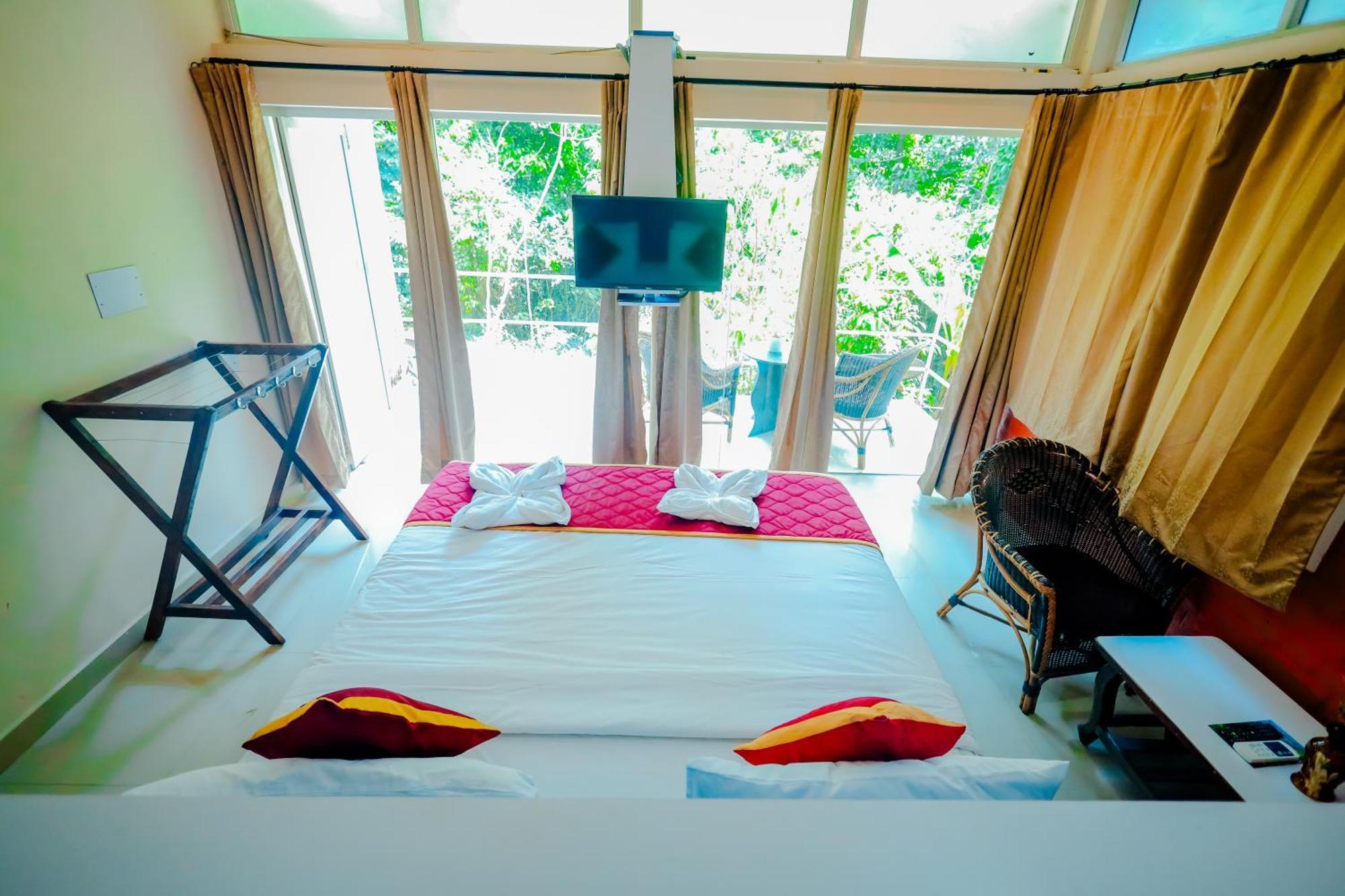 Mookanana Jungle Resort And Spa Hassan Exterior foto